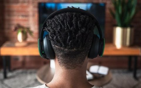 Xbox将在本月推出一款全新更昂贵的无线头戴耳机