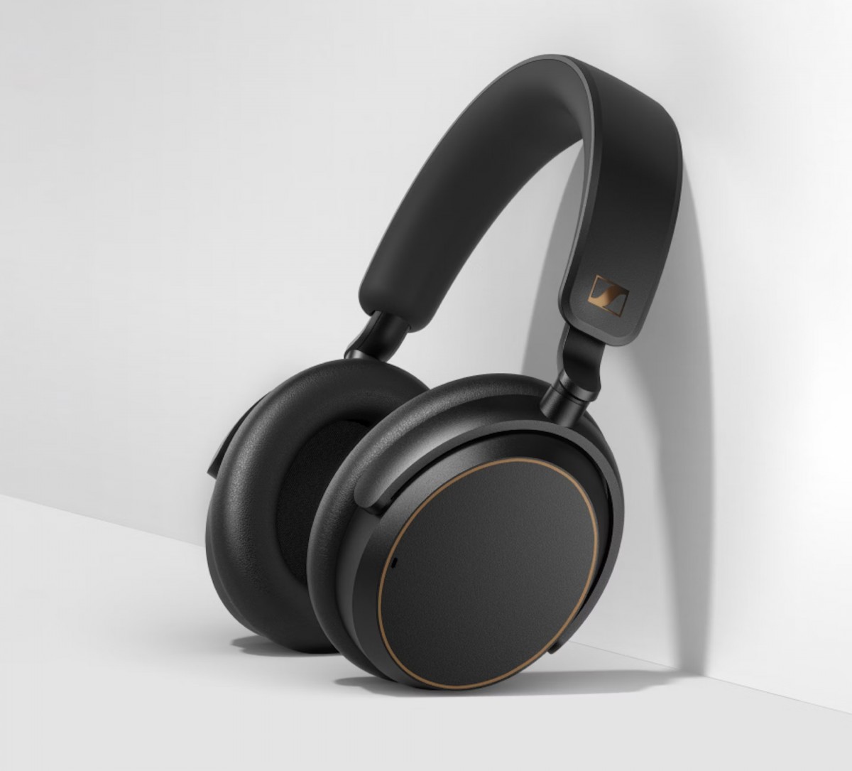 森海塞尔推出附带蓝牙适配器的 Accentum Wireless SE 耳机