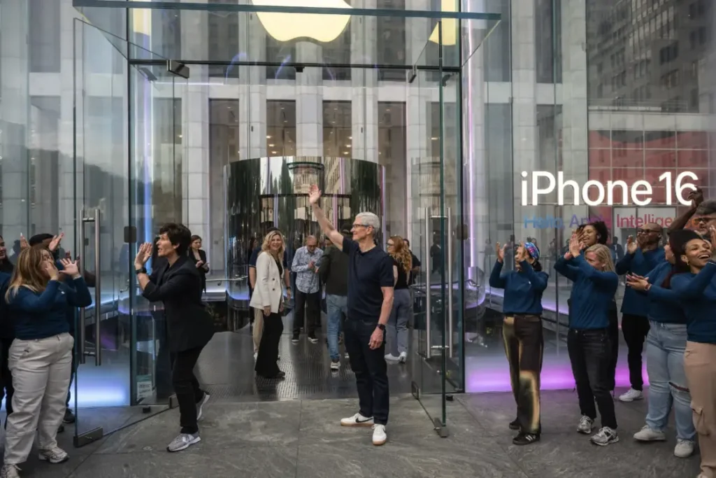 出于营销等目的，苹果未来可能只会对iPhone保持一年一更新模式